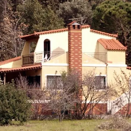 Holiday home Entire Near The In Nimporio, Euboea Animborio